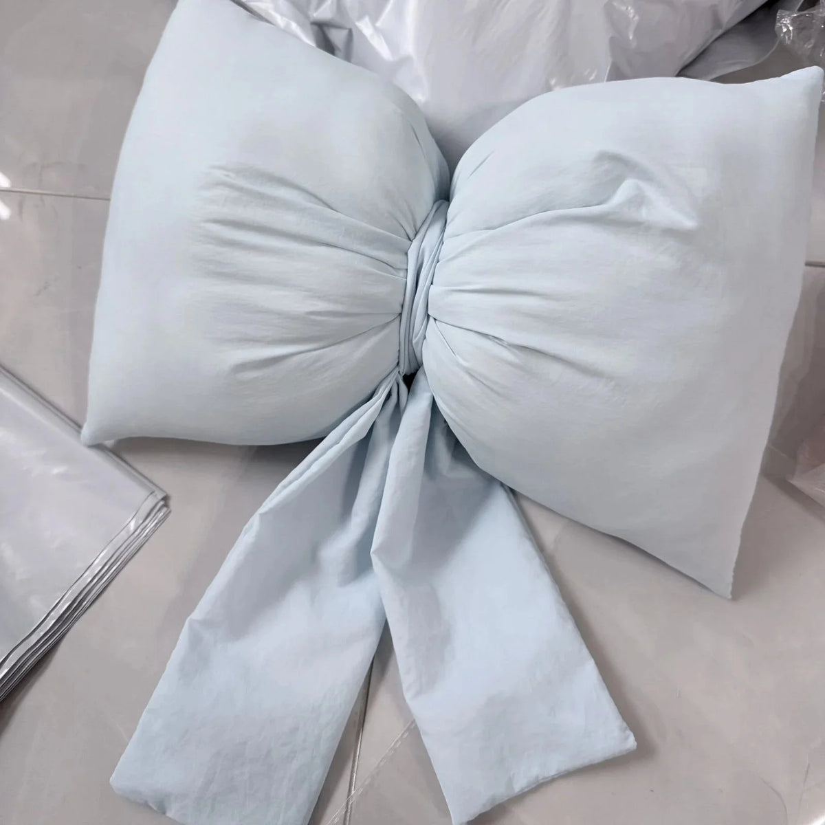 Light Blue Bow Throw Pillow 3D Stereo Bow‑knot Cushion Soft Plush Decorative Pillow for Sofa Bed Bedroom Home Decor